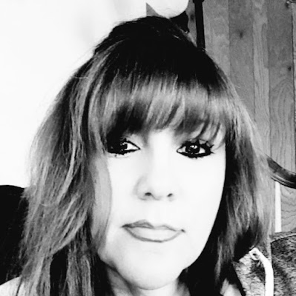 Meet your Posher, Tina